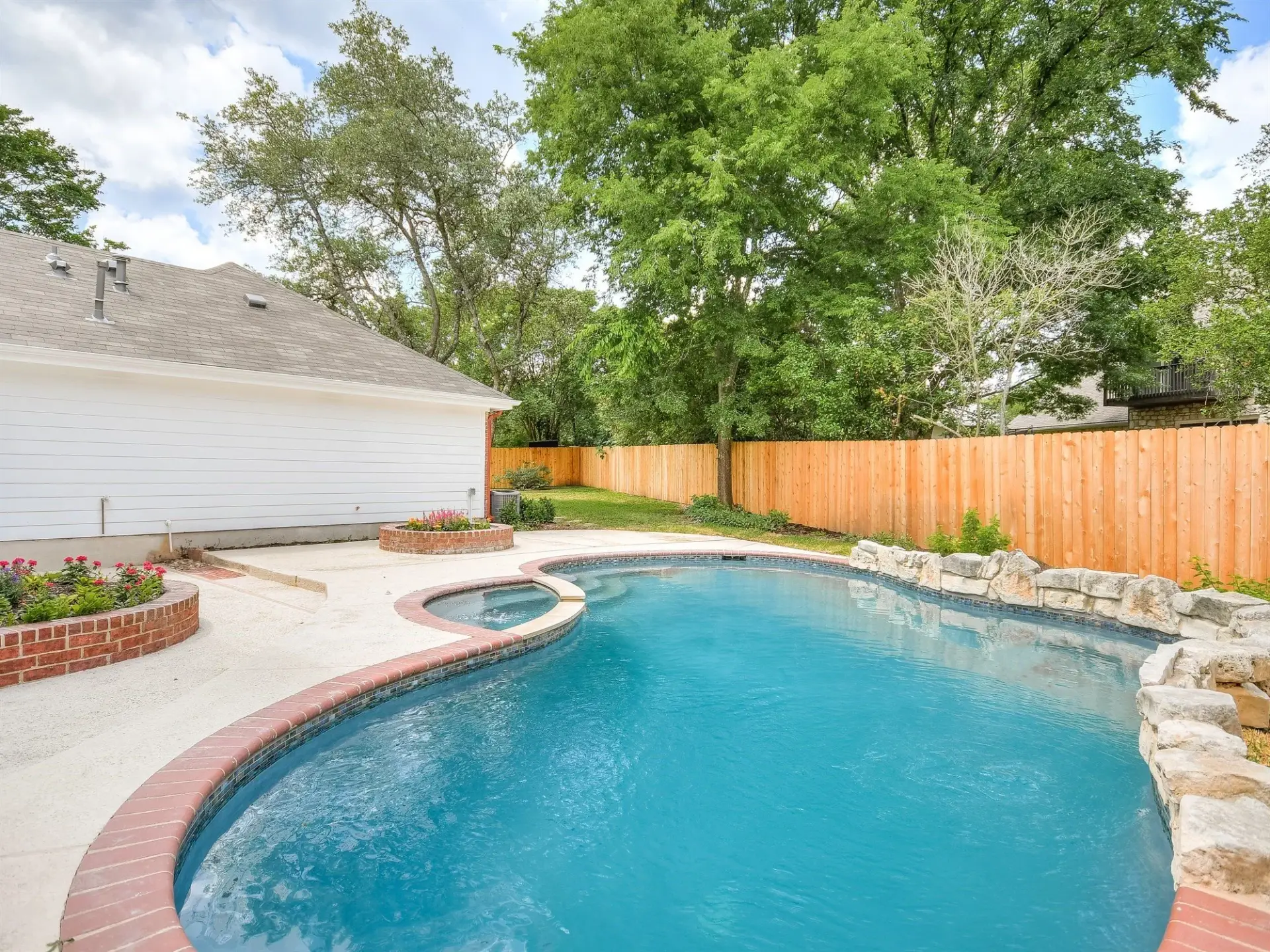 Fox Chapel Pool in Texas