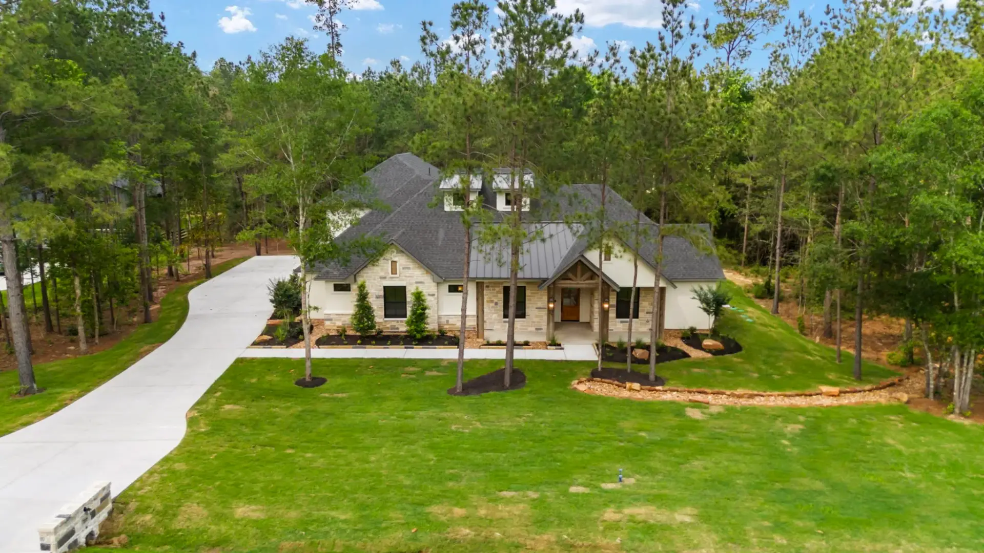 Magnolia Hollow Featured Image in High Meadow Estates, Texas