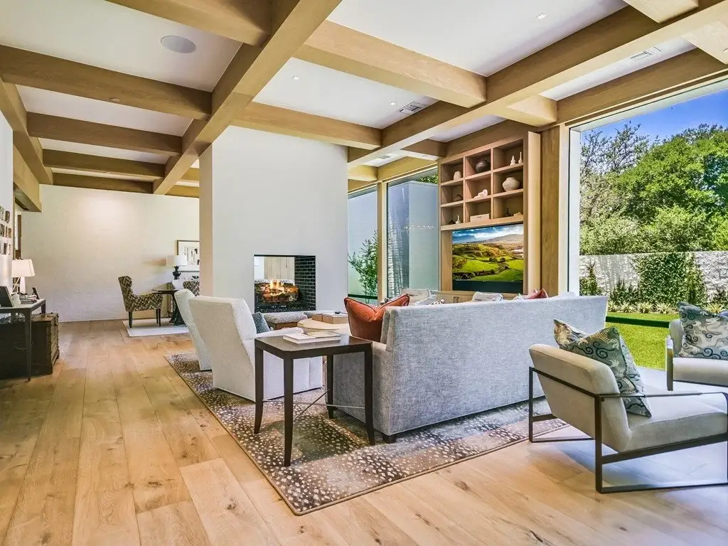 Schulle Living in Texas